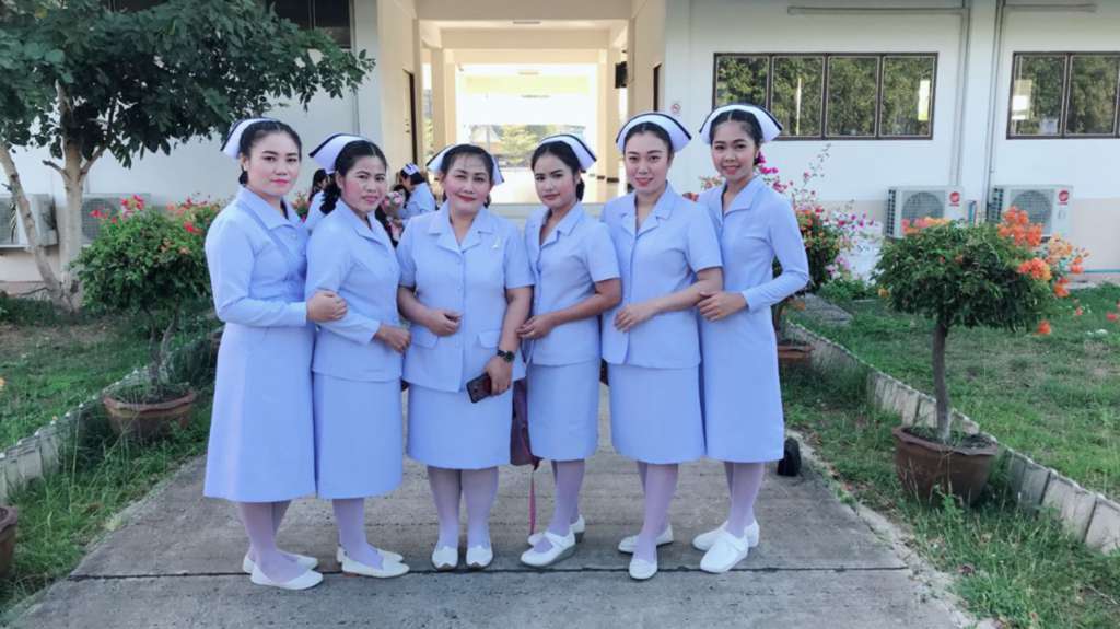 Lao_027_article_6_nurses_attended_short_term_training_in_Thailand_photo_1.jpg