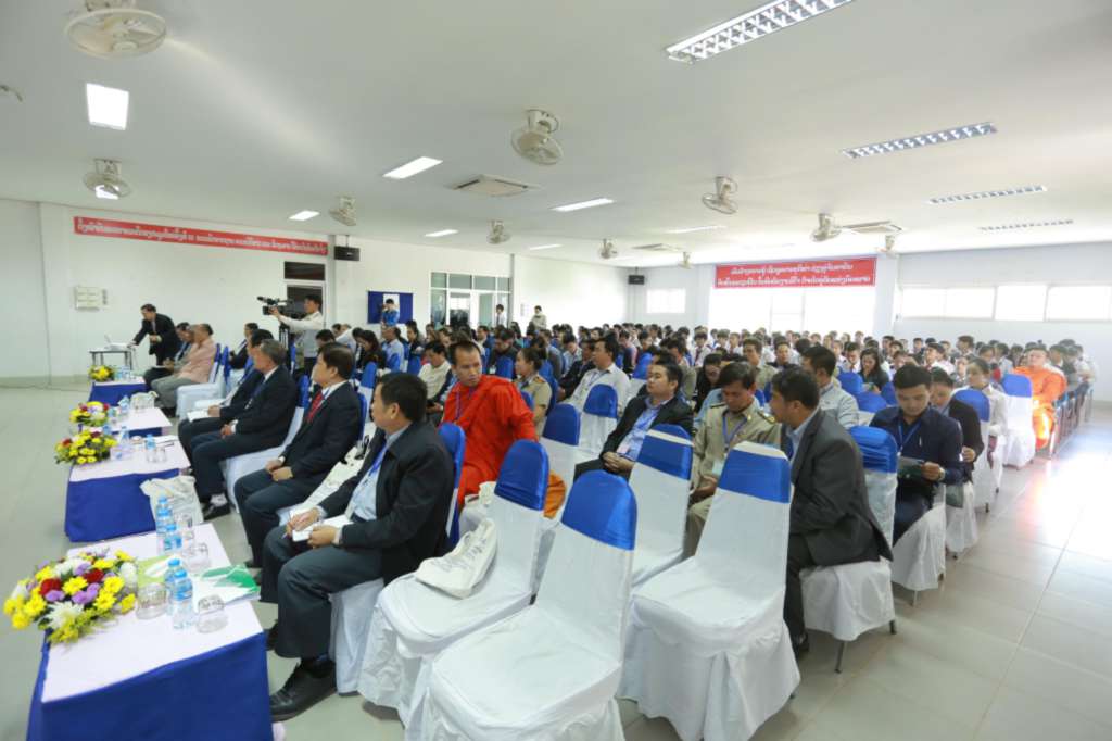 LAO_031_article_workshop_on_basic_legal_research_FLP_and_FLA_photo_5.jpg